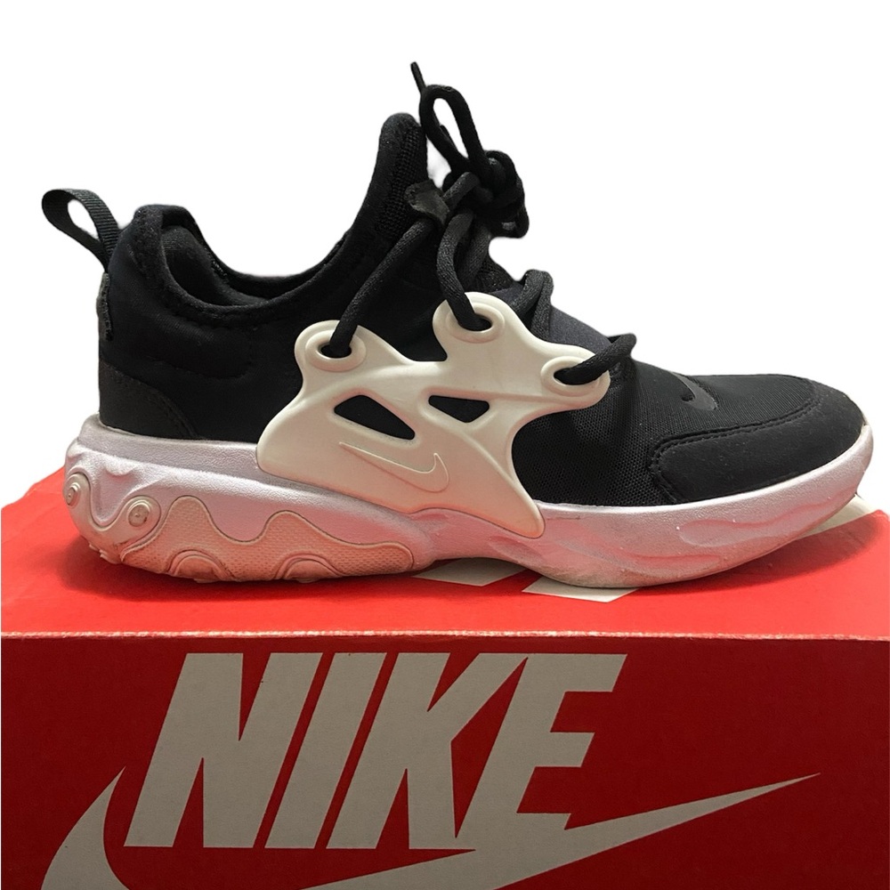 NIKE REACT PRESTO (GS) size 4.5y